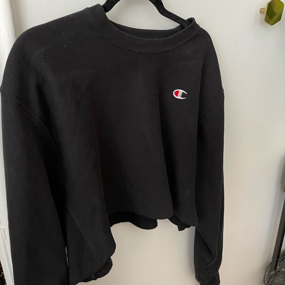 CROPPED CHAMPIONS SWEATER